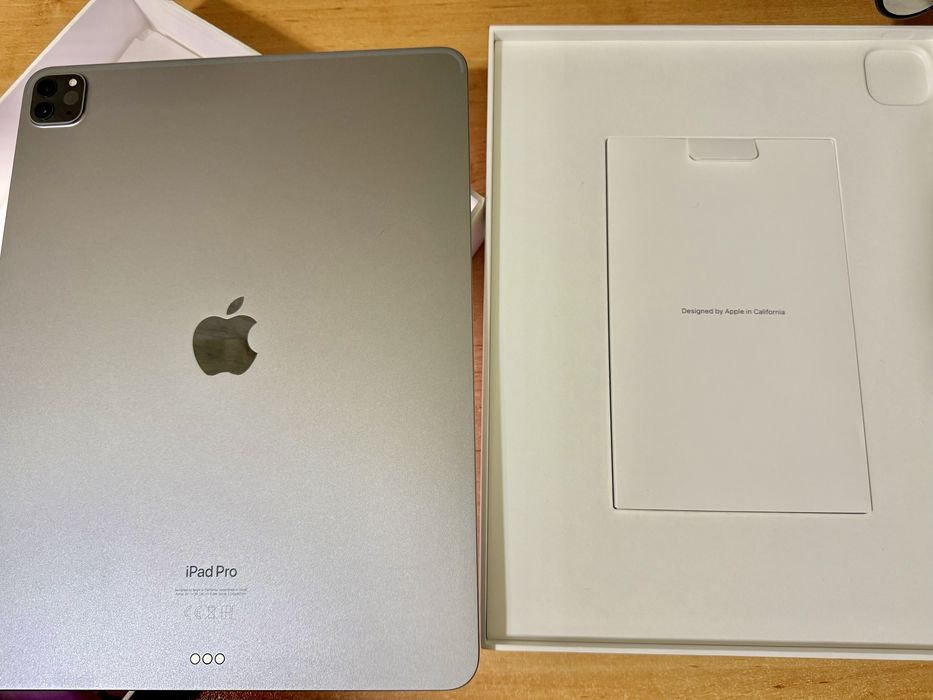 iPad Pro 12.9”  6th gen  256GB  M2