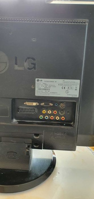 Монитор -телевизор LG екран 17 инча