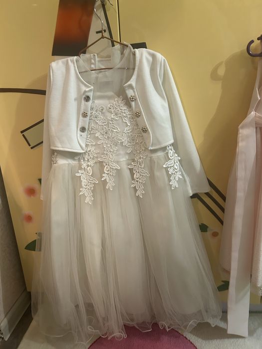 Продам детские платья