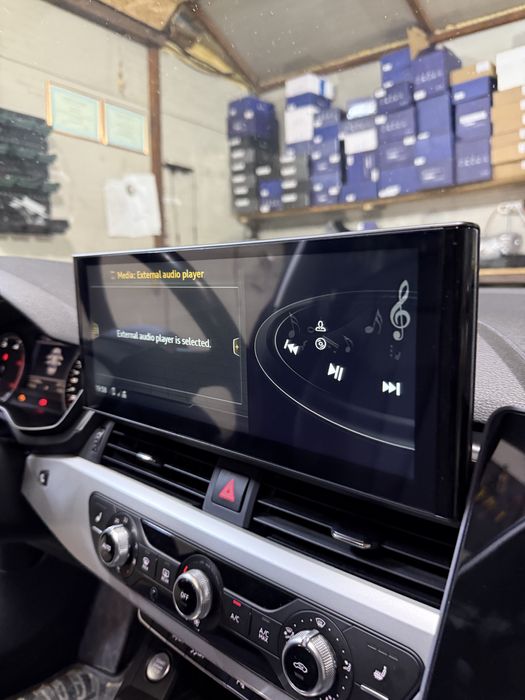 Navigatie Android A4 A5 B9 Ecran 2K Carplay , Android Auto + Camera