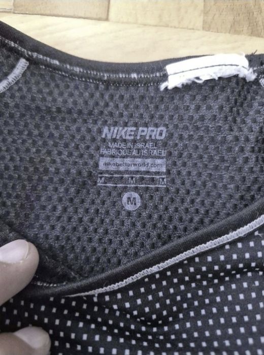Tricou de compresie Nike Pro Hypercool pentru femei, mărimea M