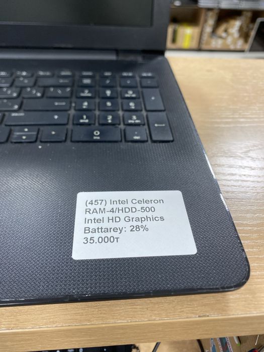 Ноутбук HP Celeron/RAM4/HDD500/HDGraphics