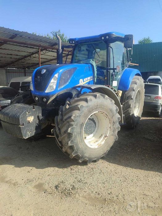 Трактор New Holland T7.260