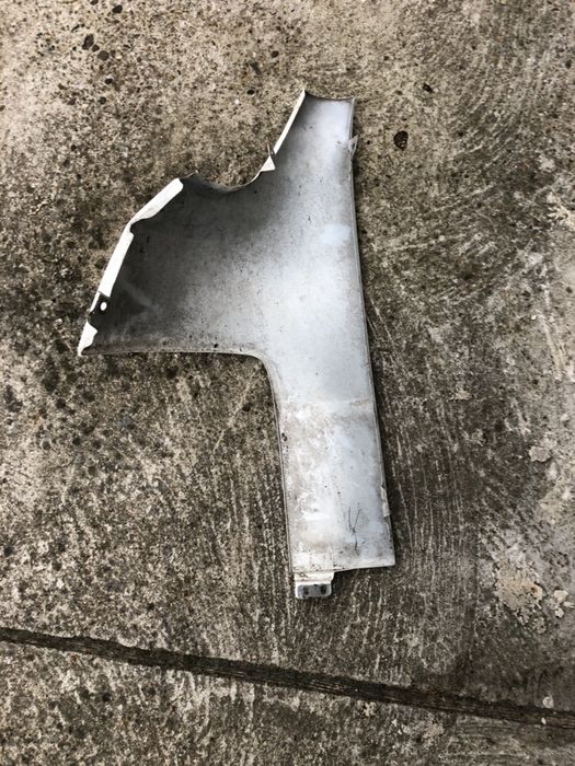 Vand aripa dreapta fata Kia K2500