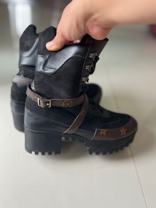 Дамски зимни боти