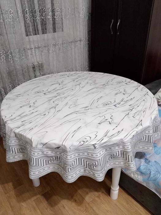 стол круглый срочно продам