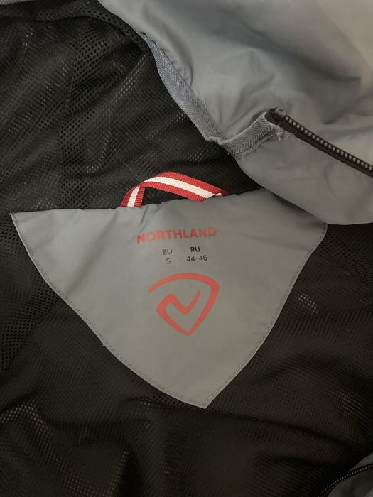 Ветровка nortlhland