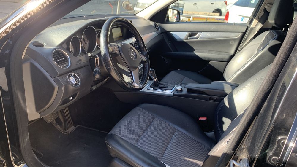 Mercedes-Benz C200