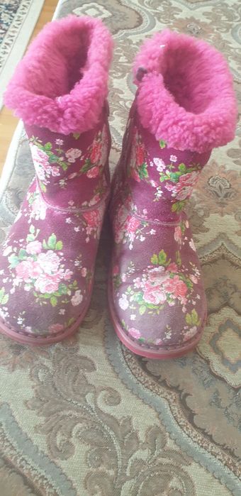 Сапожки детские на девочку