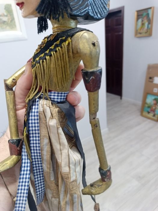 автентична колекционерска кукла wayang golek от остров ява