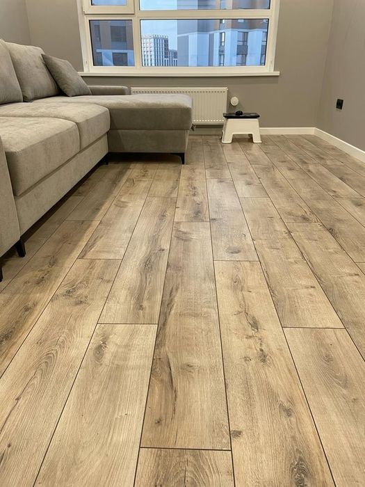 Ламинат, Двери, Дверная фурнитура,Электрика,Подложка, Плинтус, Галтели