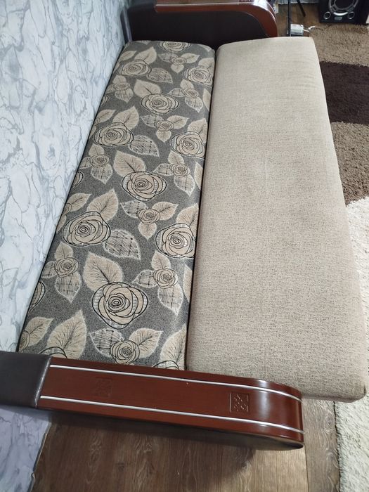 Продам раскладной диван 20000