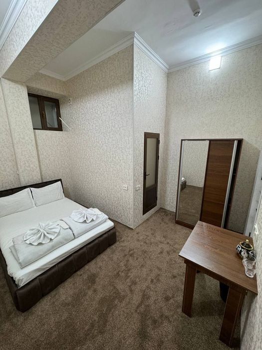 Hotel сергели, янги хаёт, метрони йонида, арзон