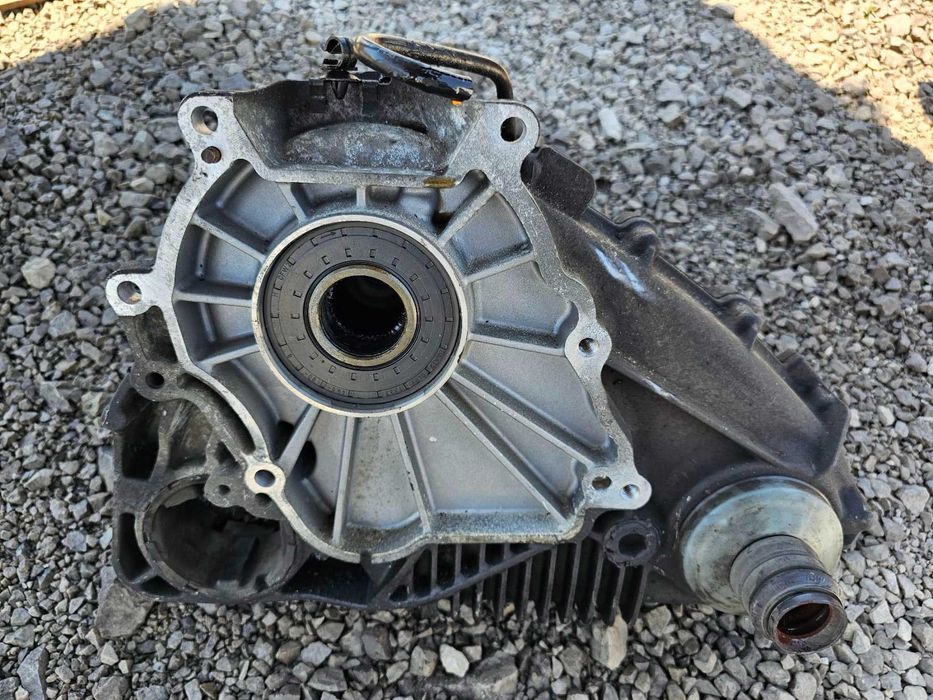 Раздатка БМВ Х5 Е70 / Раздатка BMW X5 E70