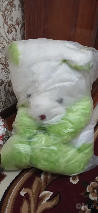 3ta ayiq sotiladi yengi turibdi