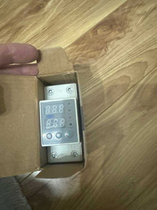 Защита техники и электроники, реле напряжение 220в 60A