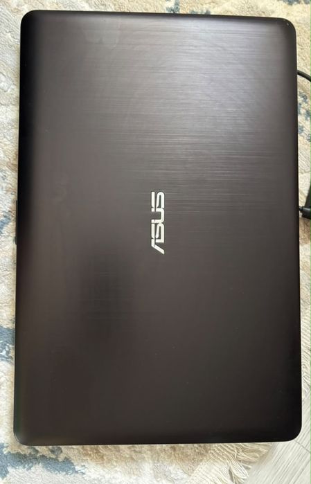 ноутбуки Asus и HP