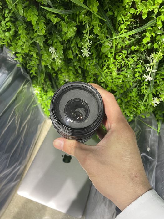 Canon zoom lens ef 75-300mm
