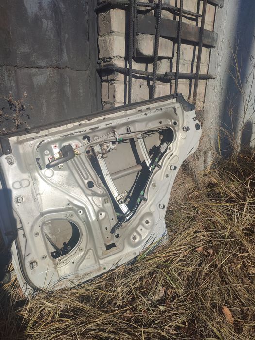 Дверь задняя правая(Марк 90)