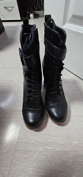 Дамски боти,обувки и ботуши