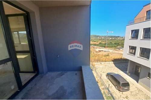 Продава се Двустаен апартамент в Варна, Виница - 82 кв.м за 1525 €/кв.м - Снимка #5