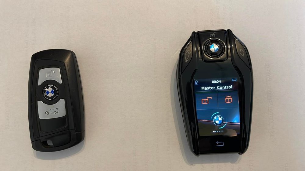 Cheie smart cu LCD și touch-screen BMW - AUDI - MERCEDES - VW