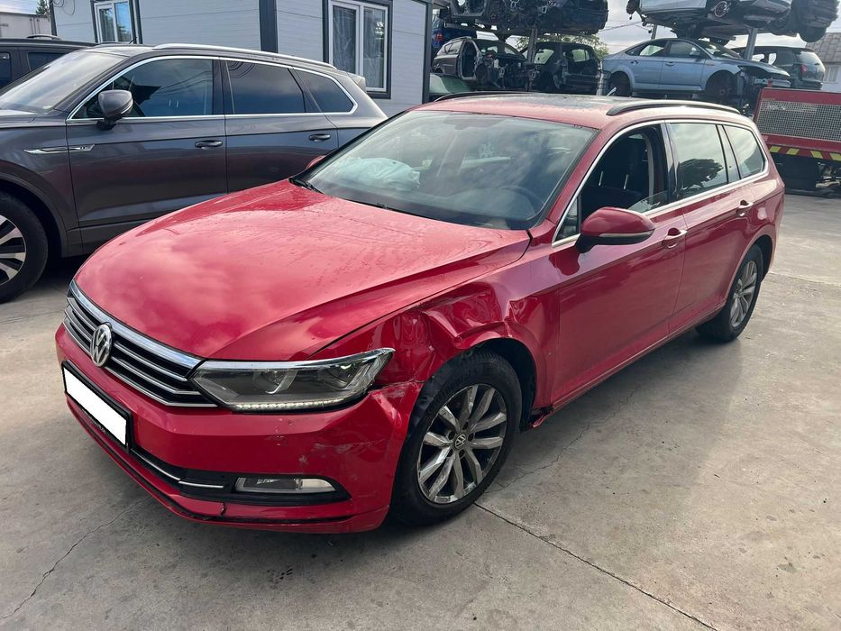 Volkswagen Passat B8 Variant 1.6 TDI 120 CP DSG • 2016 • Avariat