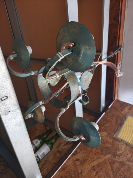 Lustra metalica cu 4 becuri E14