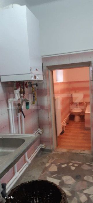 Casa de vanzare, cu 5 camere, 112 mp, Gaesti