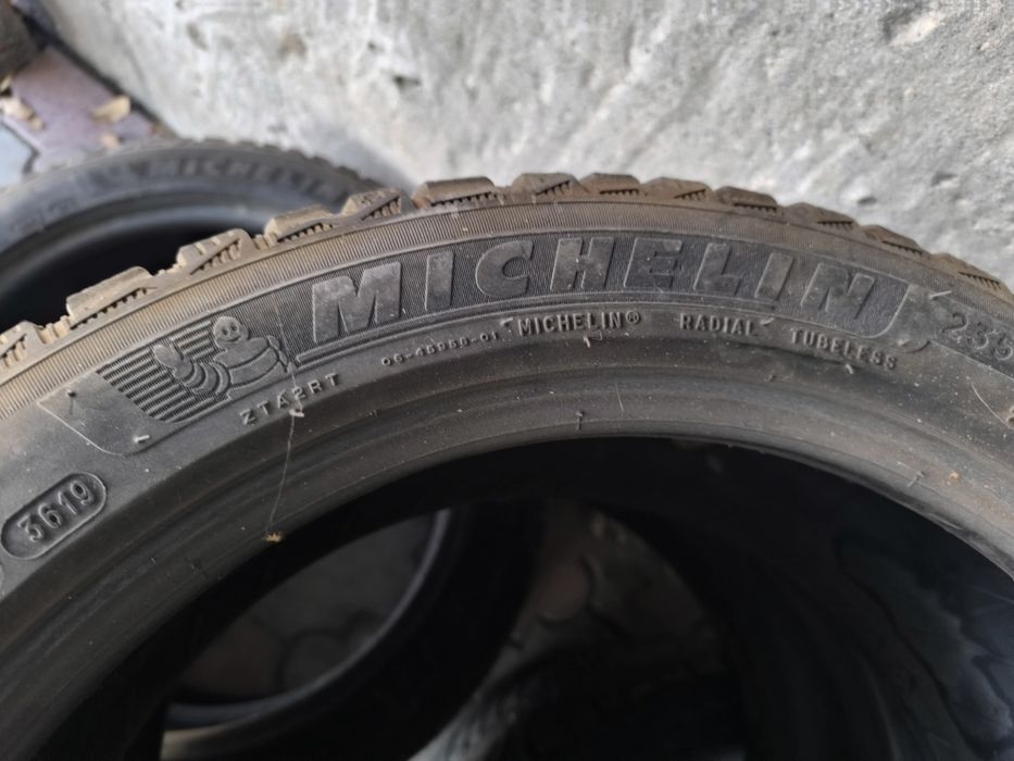 Продам зимний шины.