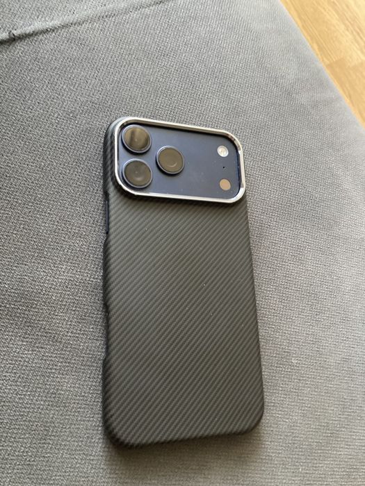 iPhone 17 pro max 256 esim