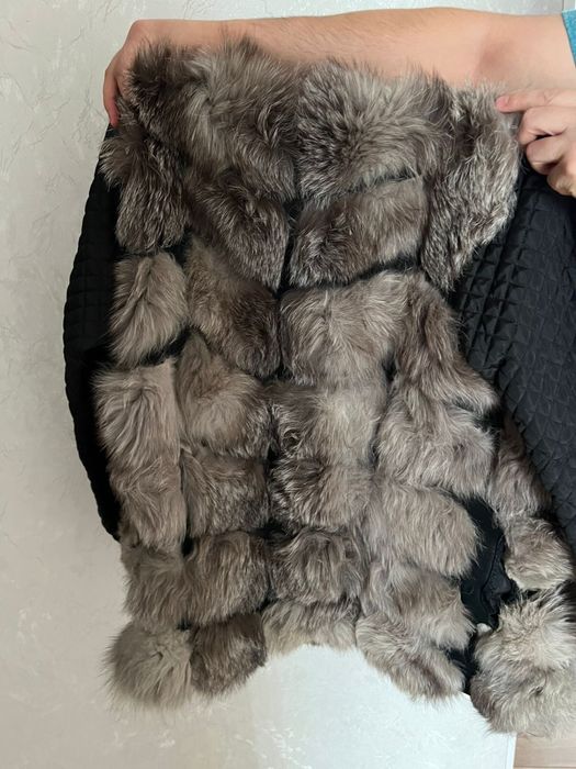 Песцовая курточка. жилетка