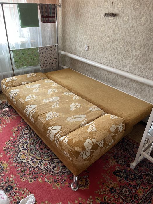 Продам диван раздвижной