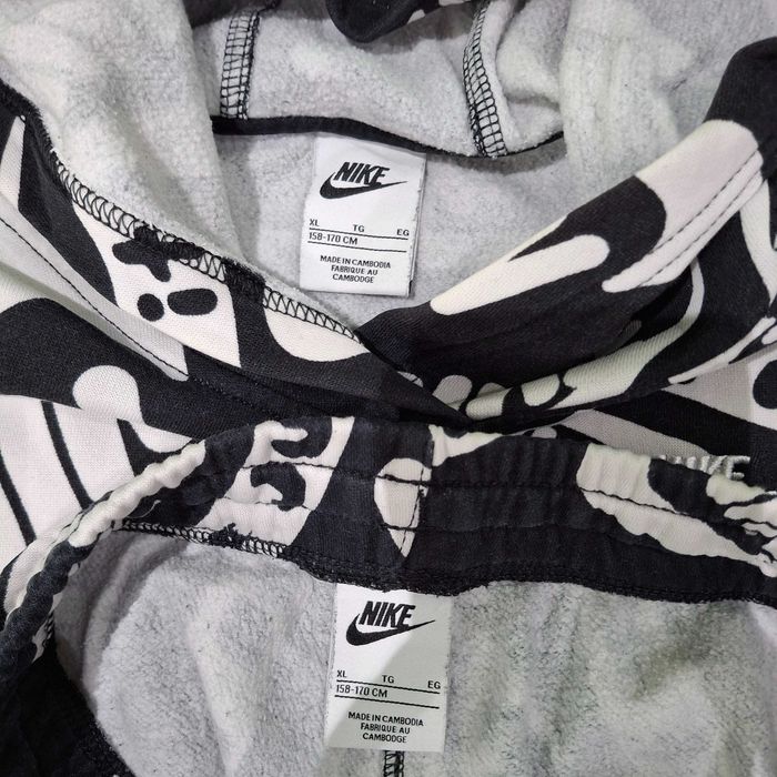 Ангуг Nike 158-170, Under Armour XS