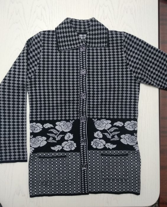 Янги, Новый Женский джемпер, теплый.