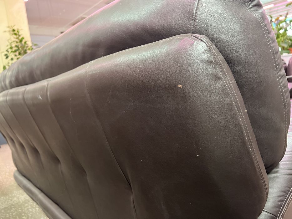 Продам кожанный диван