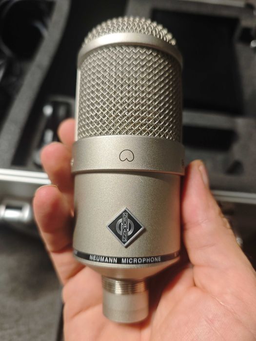 Microfon Studio pe lămpi Neumann M147 Tube