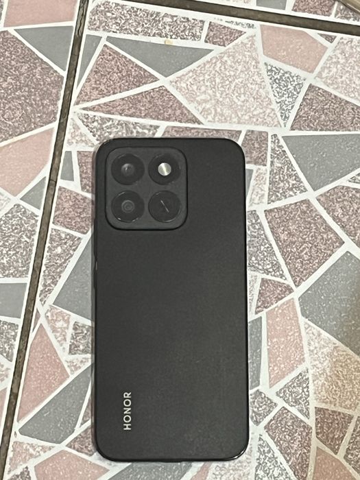 Продам телефон хонор x8c