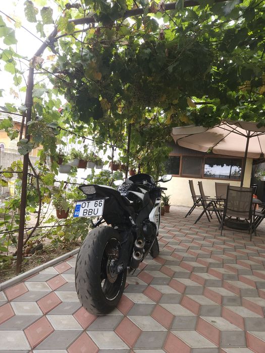 Honda cbr 1000rr