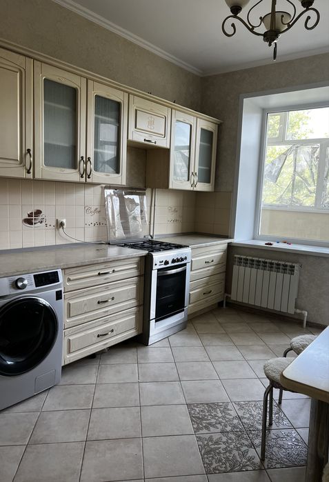 Сдается кв на длительный срок.