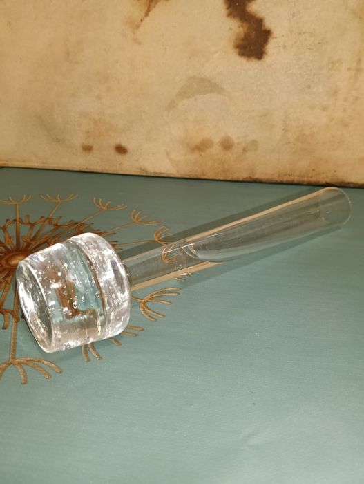 Vază soliflore sticlă cu bulă – design decorativ, vintage