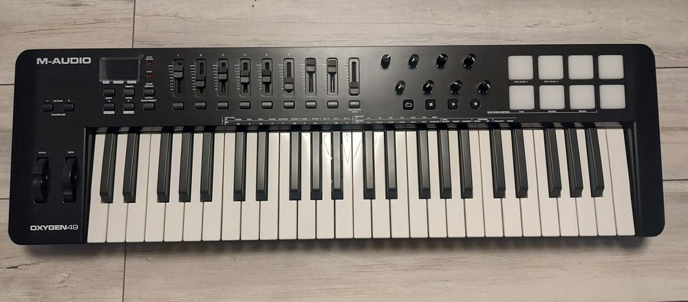 claviatura controler MIDI M-Audio Oxygen 49.