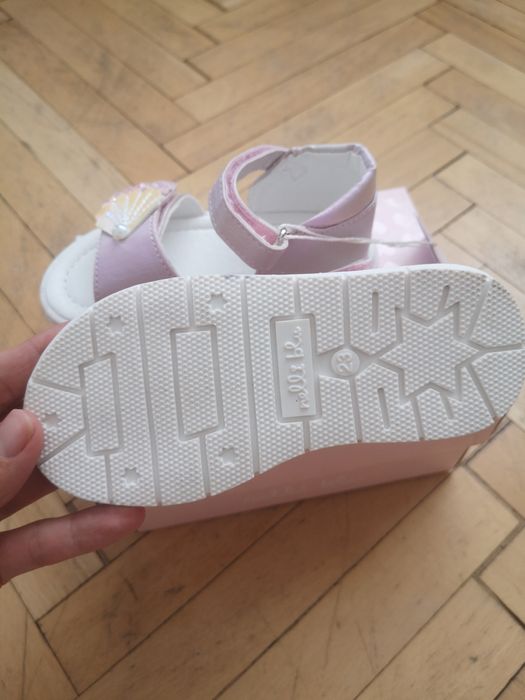 Сандали за момиче 23 номер