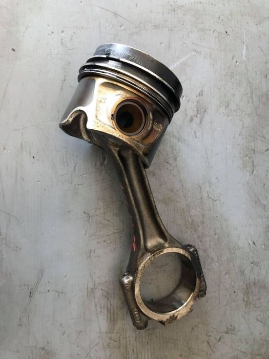 piston cu biela 1.6 tdi 2.0 tdi cff audi a3 vw golf 6 skoda octavia