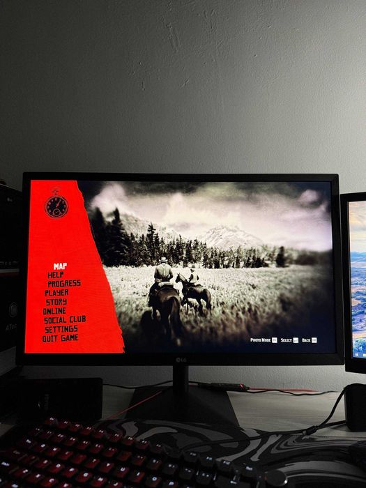 LG 24 IPS 75hz , HP 22 LED 75hz