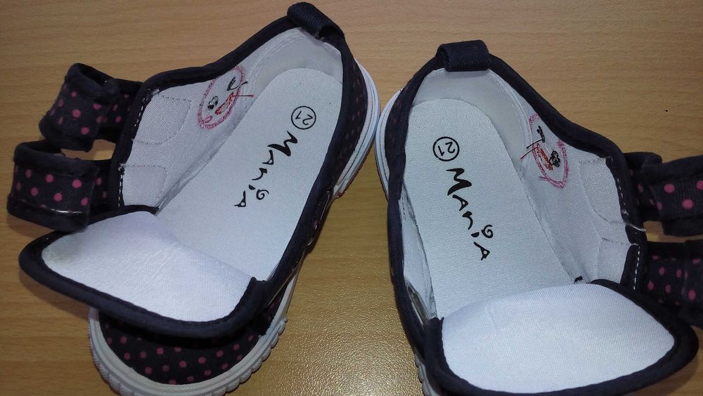 Детски обувки  - нови, необувани