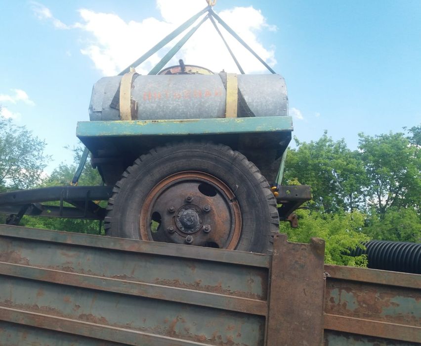 Продам бочку с телегой