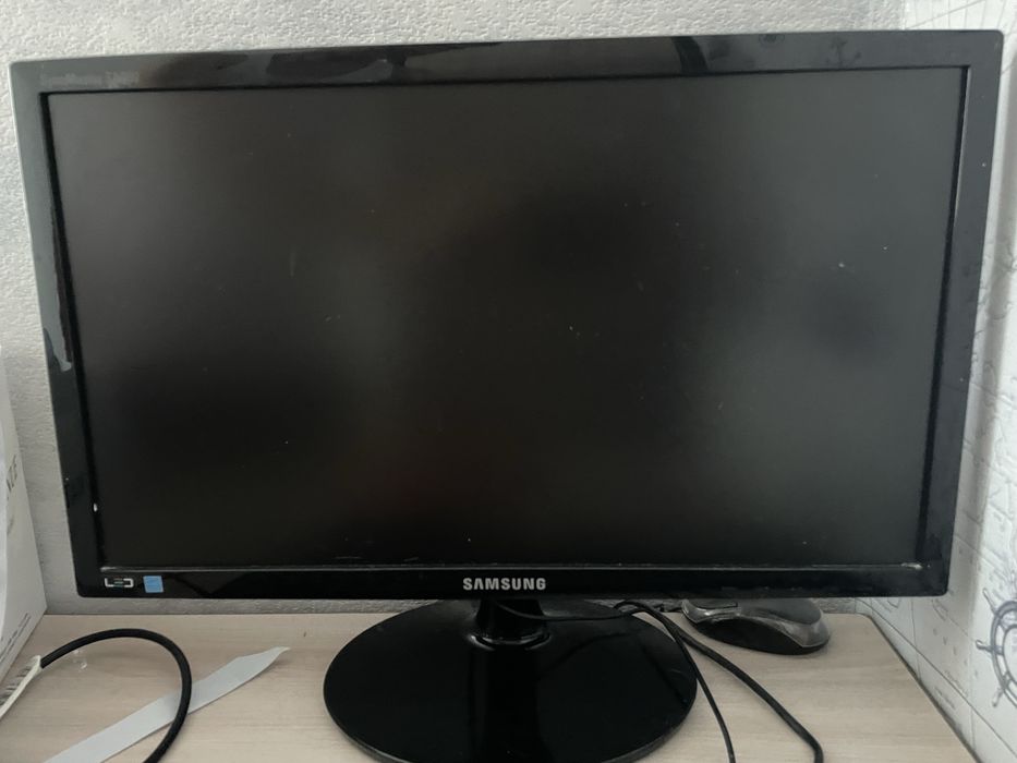 Продам монитор самсунг