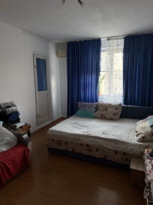 Vand apartament 3 camere