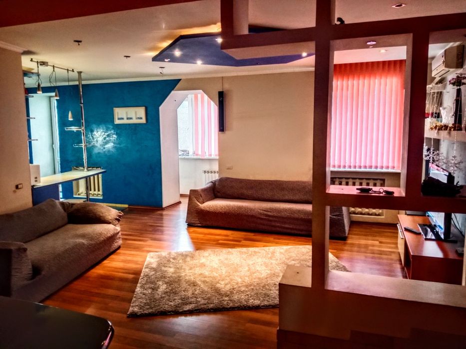 Сдам 3х к.кв Сазда БЦ Мир